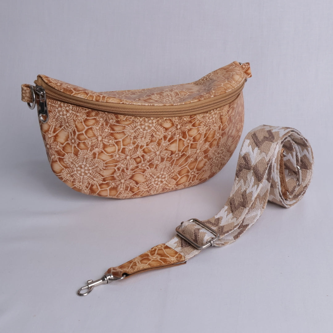 Cangurera Lace Bloom Dorado – Nahué