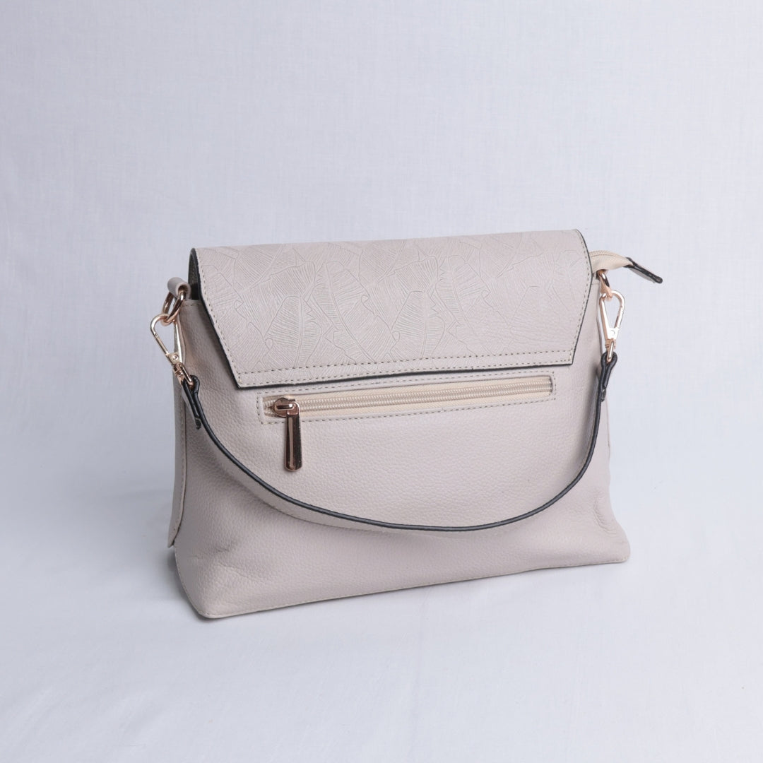 Bolso Crossbody Solapa Beige – Nahué Essentials