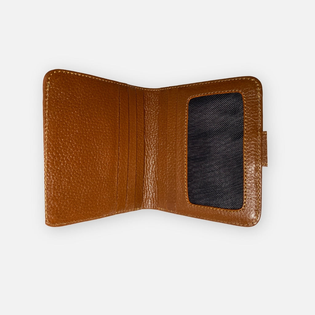 Billetera Cuero Café con Broche Texturizado – Nahué